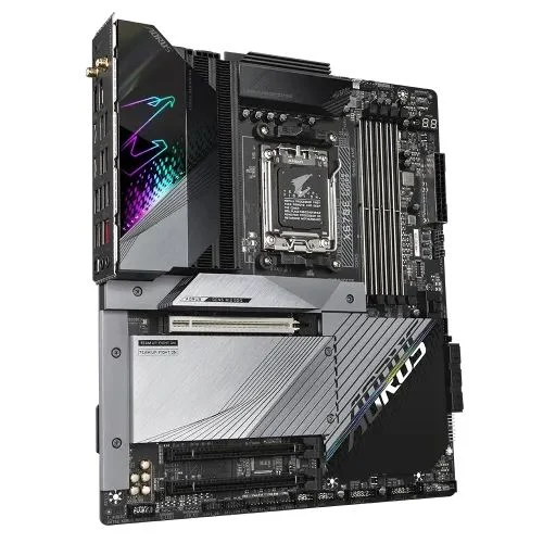 Gigabyte X670E AORUS MASTER DDR5 AMD AM5 E-ATX Motherboard